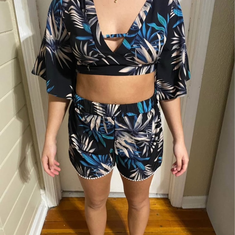 Tropical Leaf Print Two-Piece Set